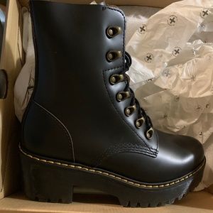 Dr. Martens- Leona Black
